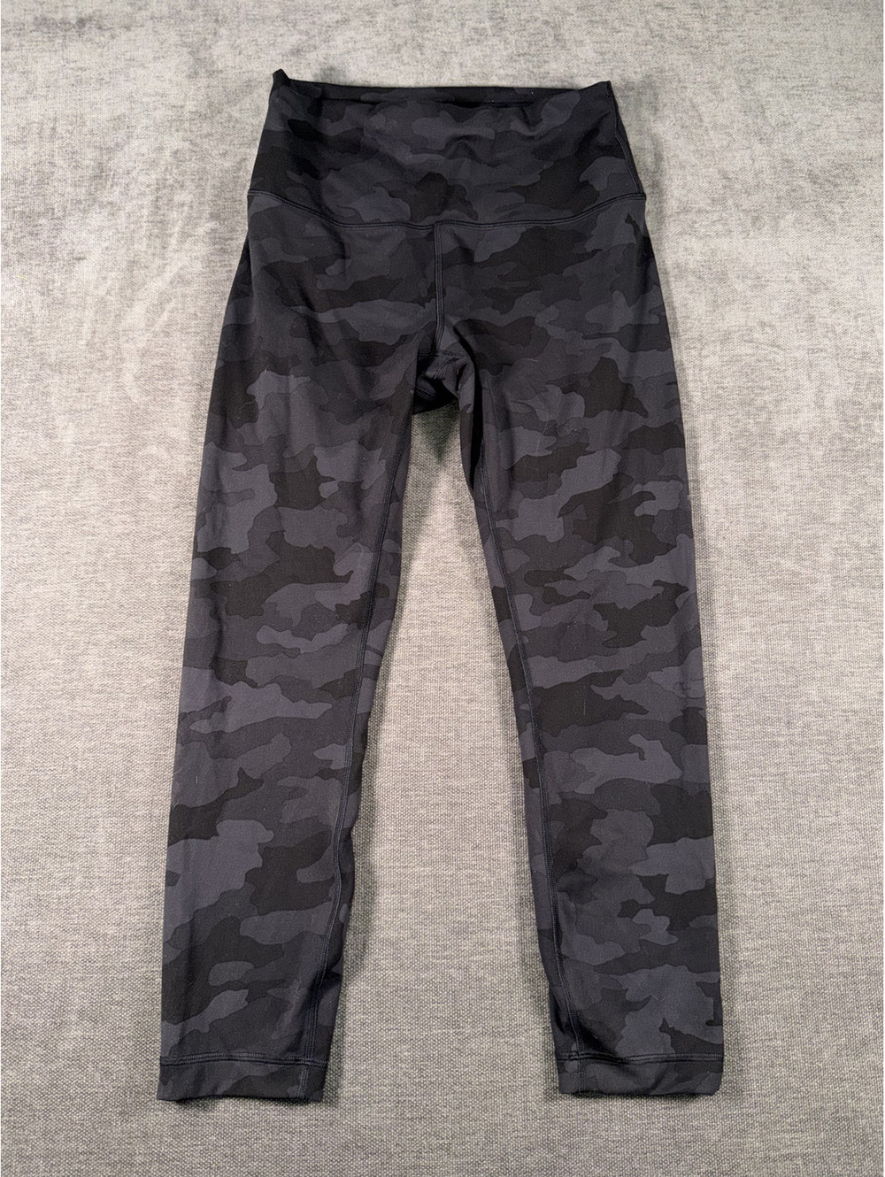 Lululemon Align High-Rise Women's Black Camo Leggings Size 8